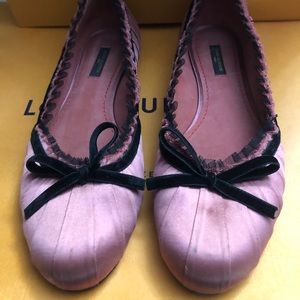 Louis Vuitton authentic shoes ballet flats 39 8 pink satin